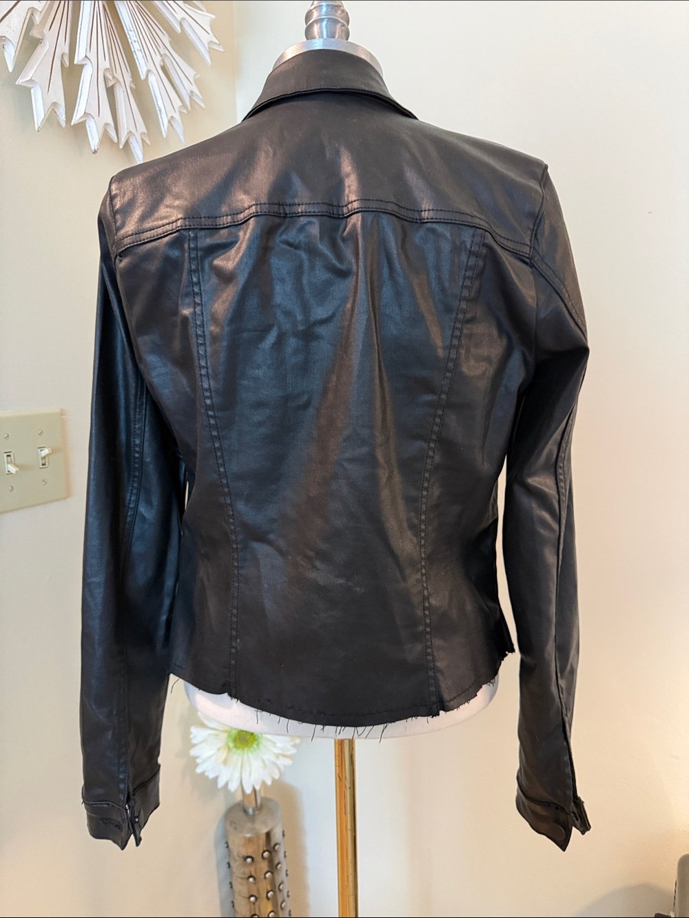 Kut from the Kloth Kara Black Faux Leather Jean Jacket S - Picture 3 of 8